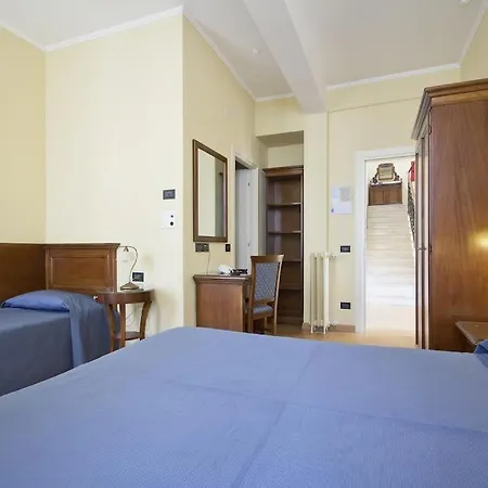 Hotel Primula 2*
