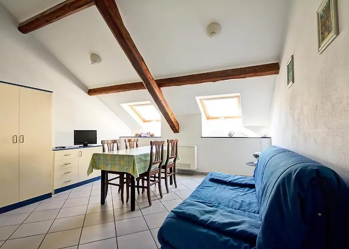 普利姆拉酒店 2*