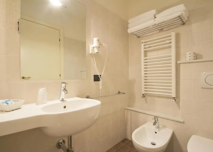 普利姆拉酒店 2* 阿拉西奥